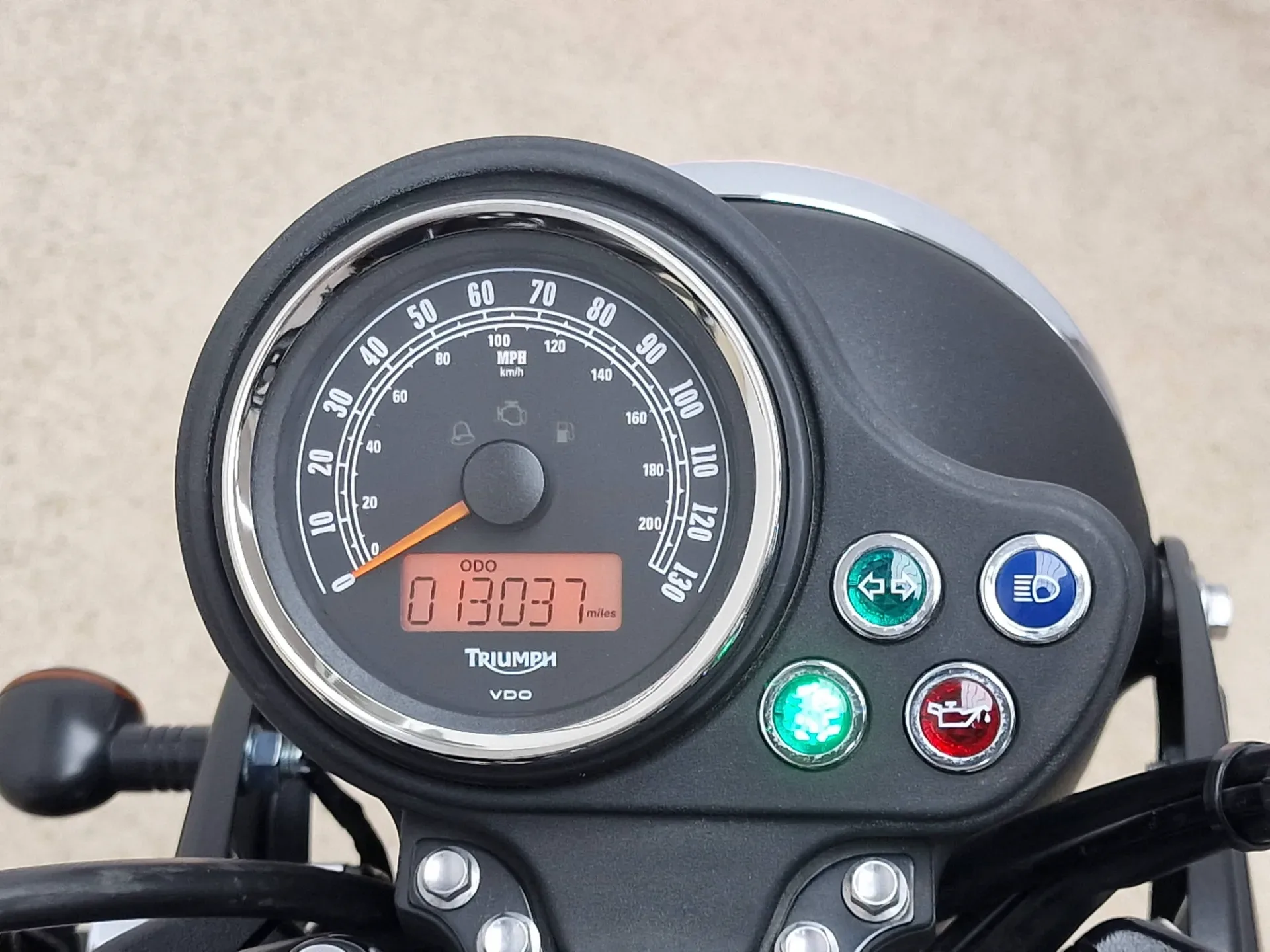 Triumph Bonneville de ocasión - foto 16