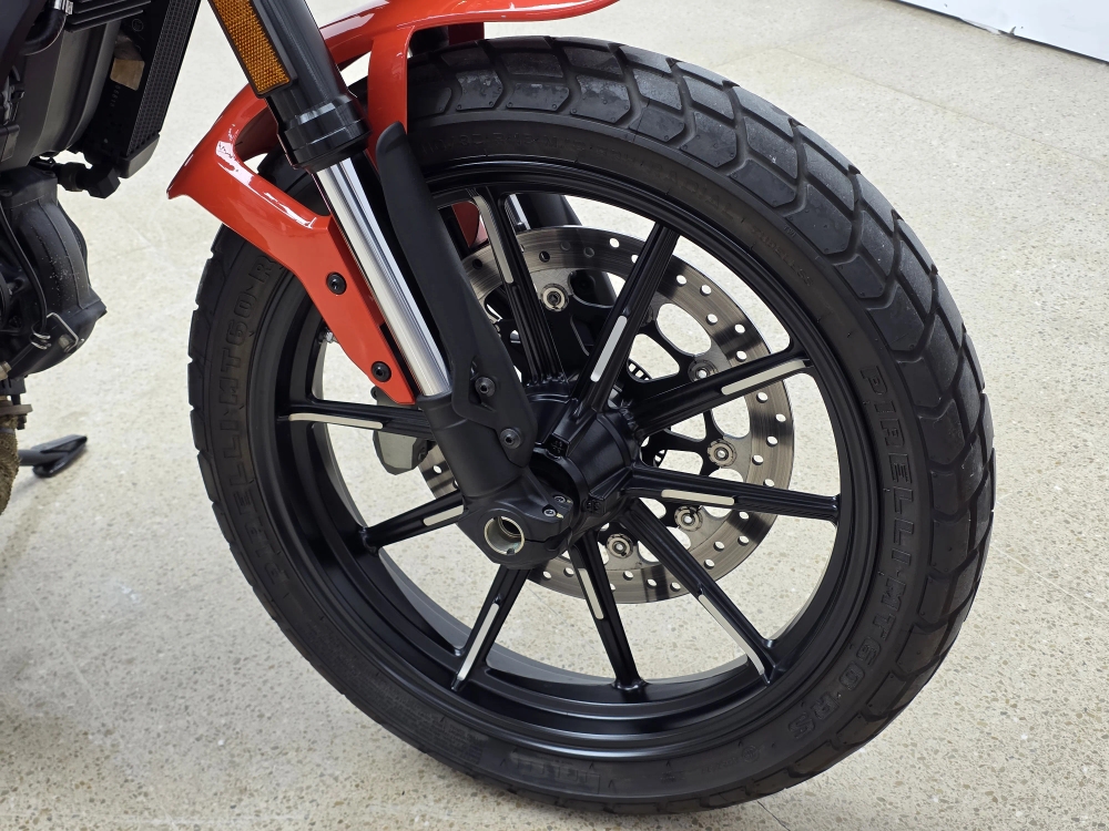 Ducati Scrambler Icon 800 de ocasión - foto 12