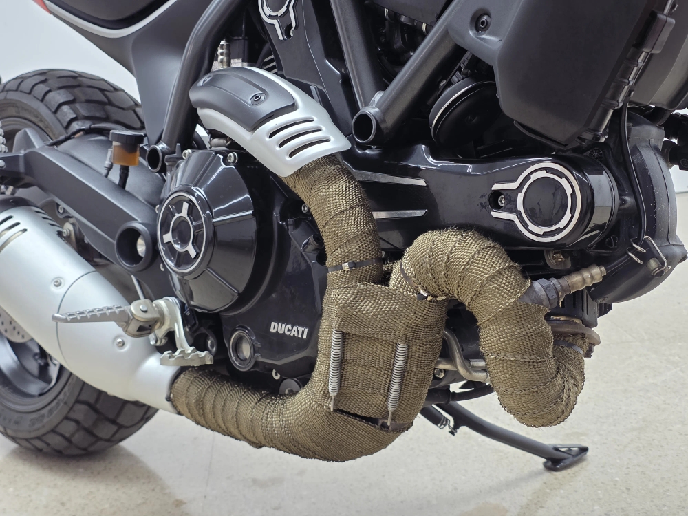 Ducati Scrambler Icon 800 de ocasión - foto 11