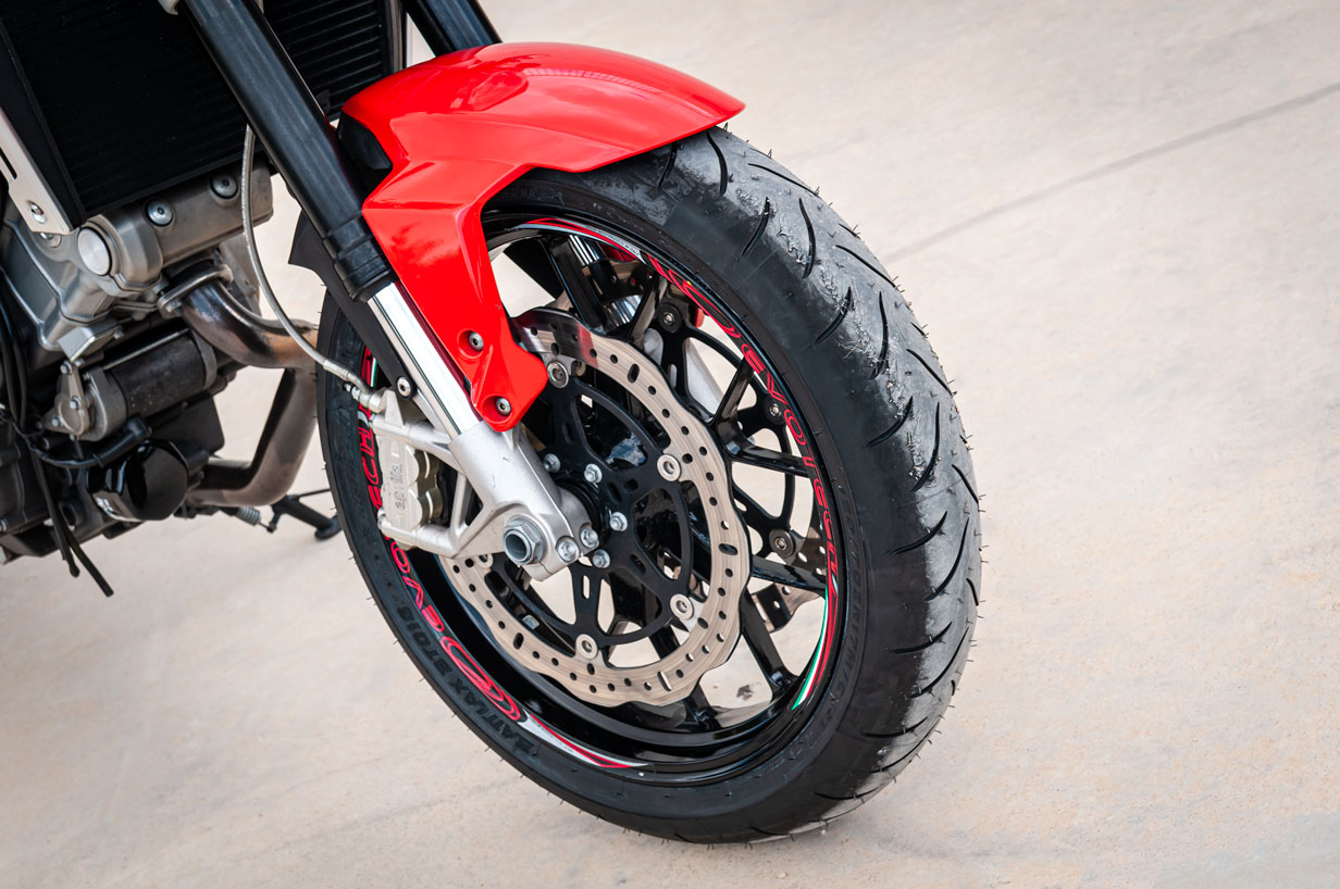 Aprilia Shiver 750 de ocasión - foto 10
