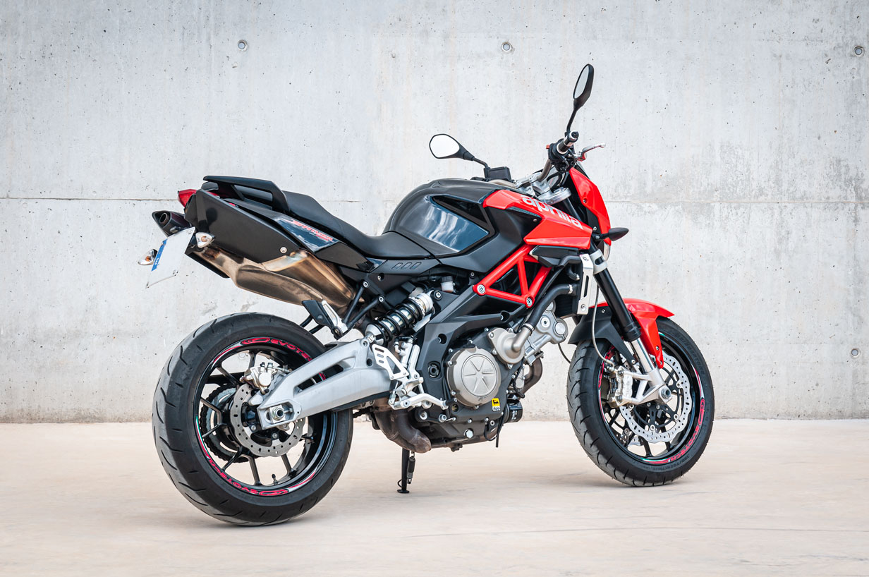 Aprilia Shiver 750 de ocasión - foto 3
