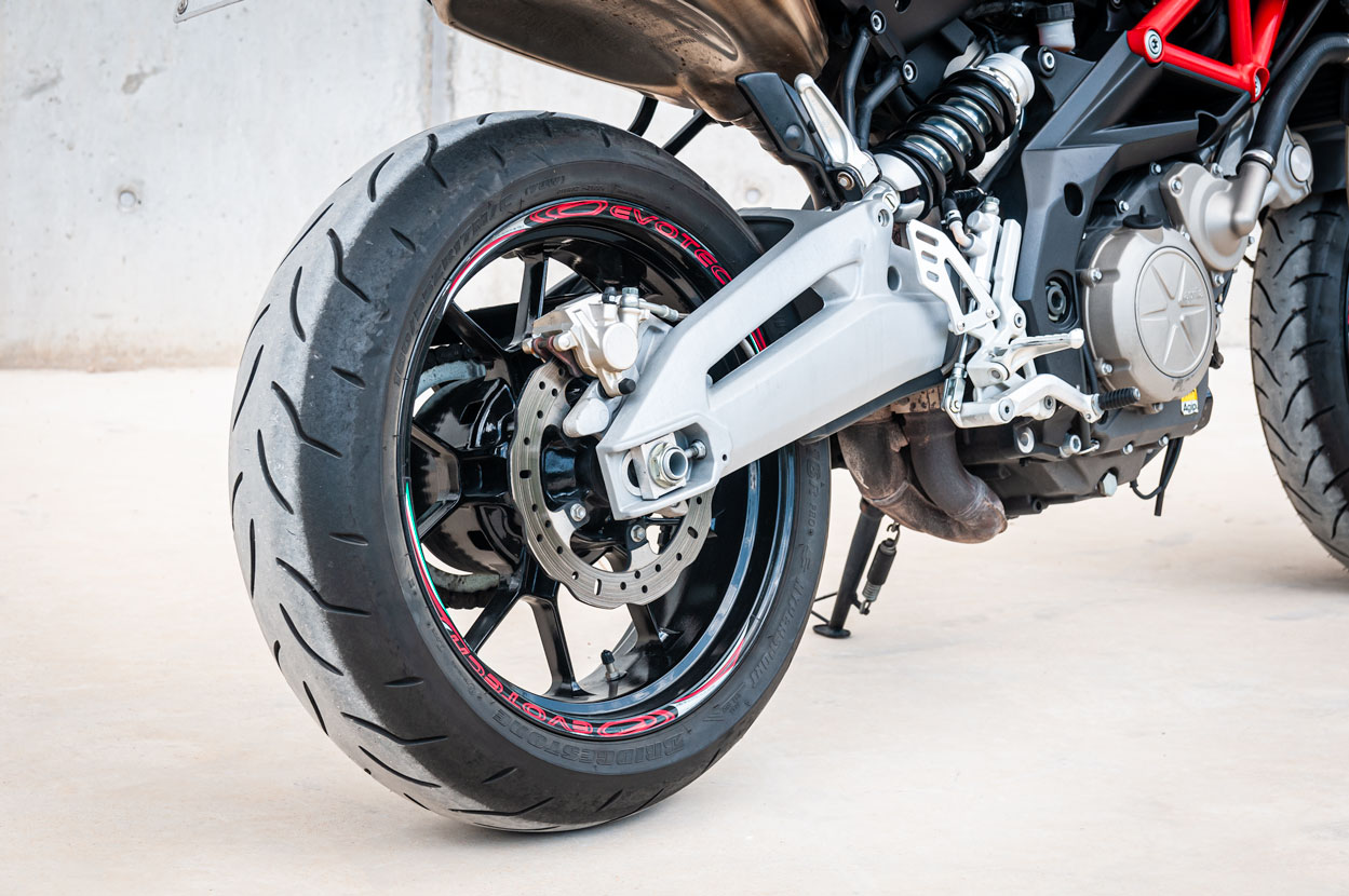 Aprilia Shiver 750 de ocasión - foto 7