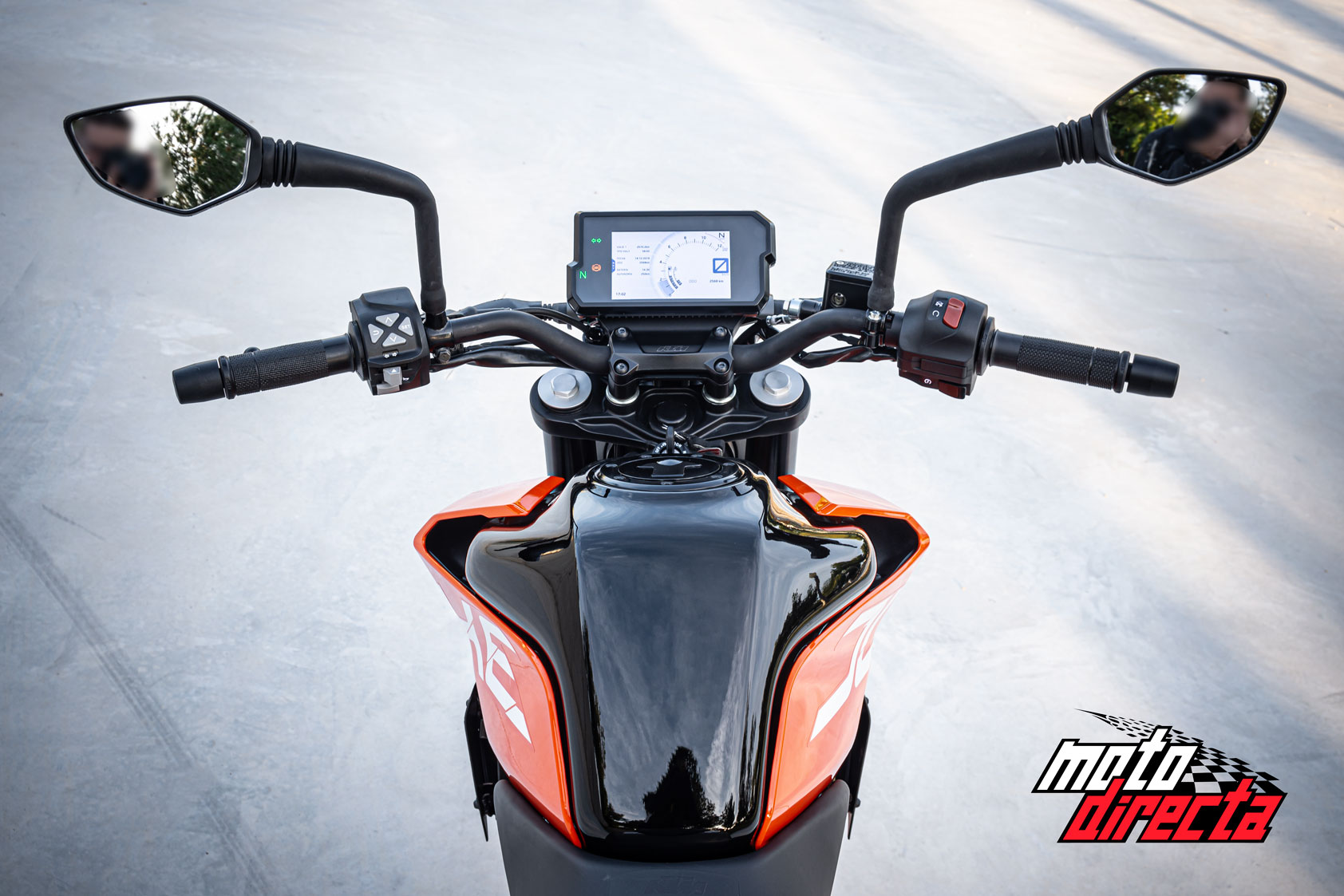 KTM DUKE 390 ABS 44cv de ocasión - foto 4