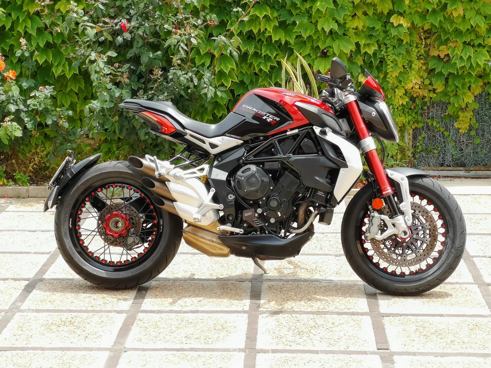 MV Agusta 2517KKS de ocasión - foto 2