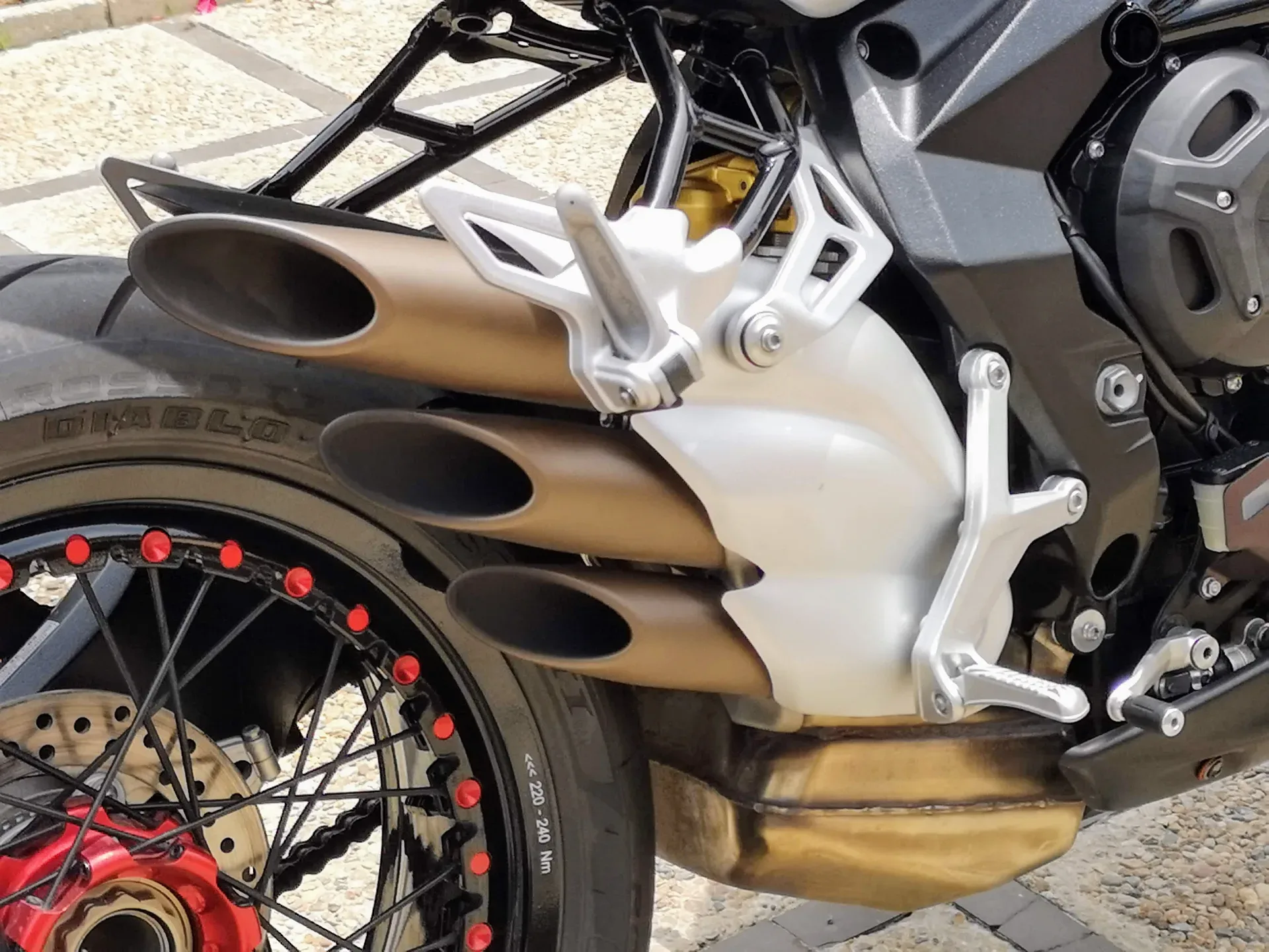 MV Agusta 2517KKS de ocasión - foto 3
