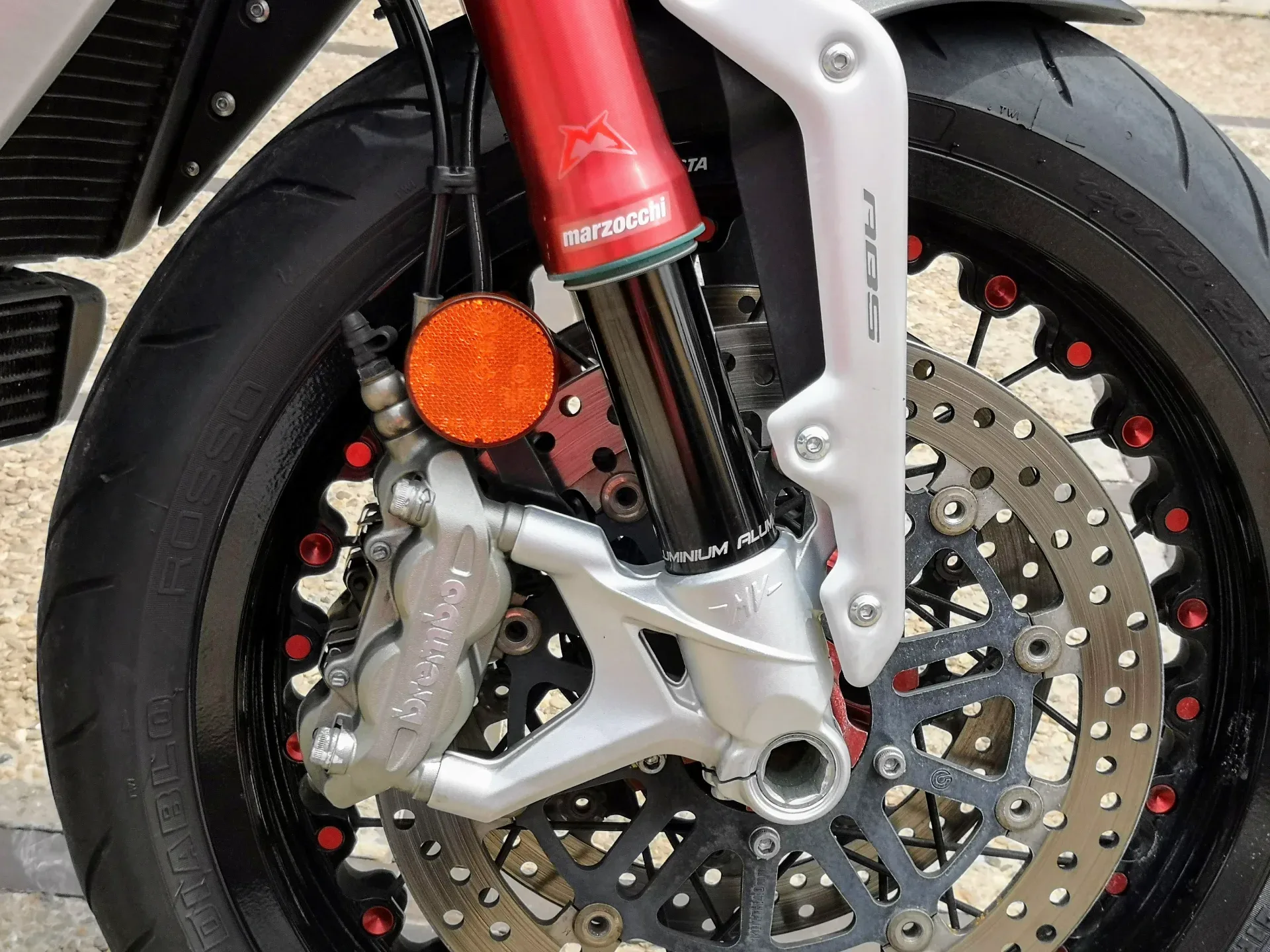 MV Agusta 2517KKS de ocasión - foto 9
