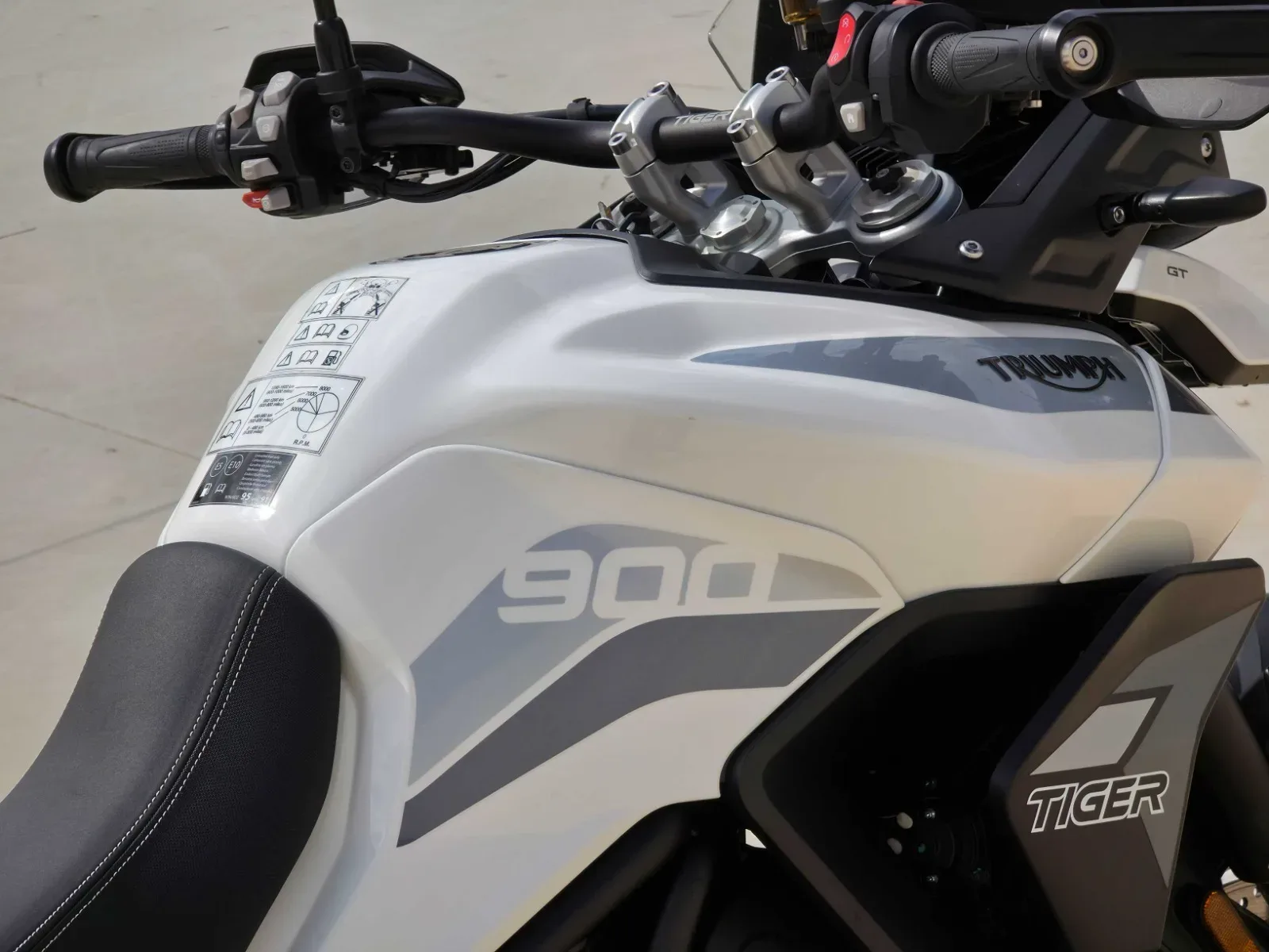 Triumph Tiger 900 GT de ocasión - foto 10