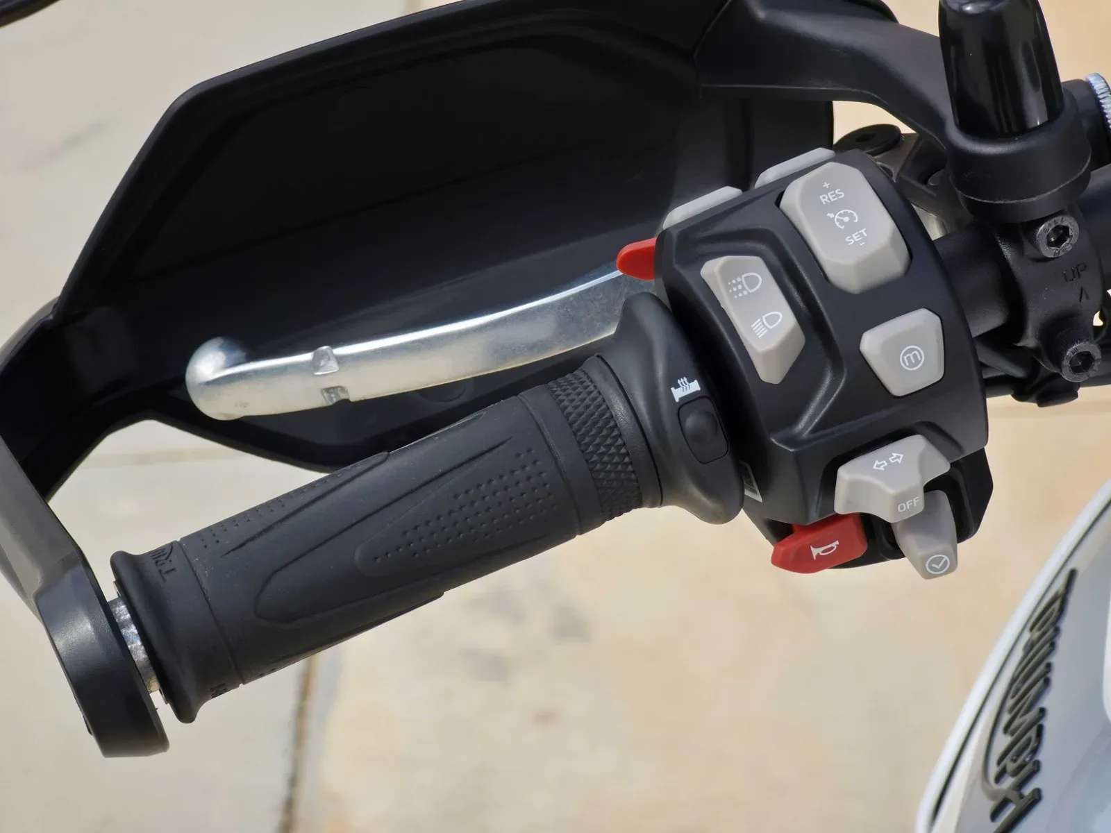 Triumph Tiger 900 GT de ocasión - foto 14